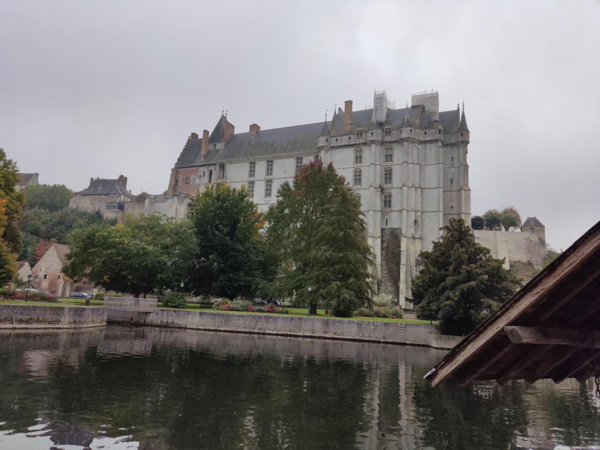 Halte Douillette Au Coeur De La Ville Châteaudun Exterior foto